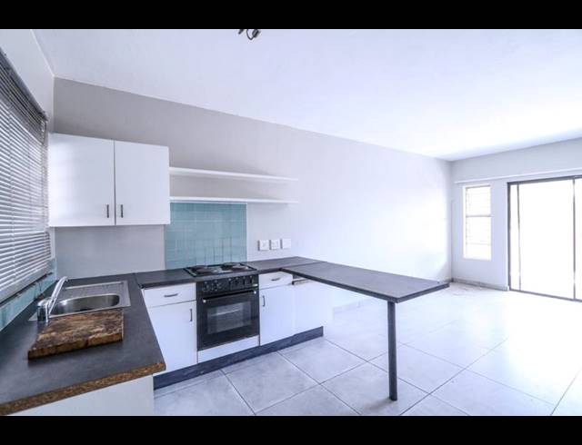 1 BEDROOM TOWNHOUSE FOR SALE IN BRENTHURST